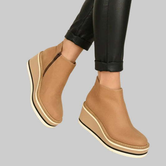 Naelia - Keilabsatz-Stiefelette mit seitlichem Reißverschluss