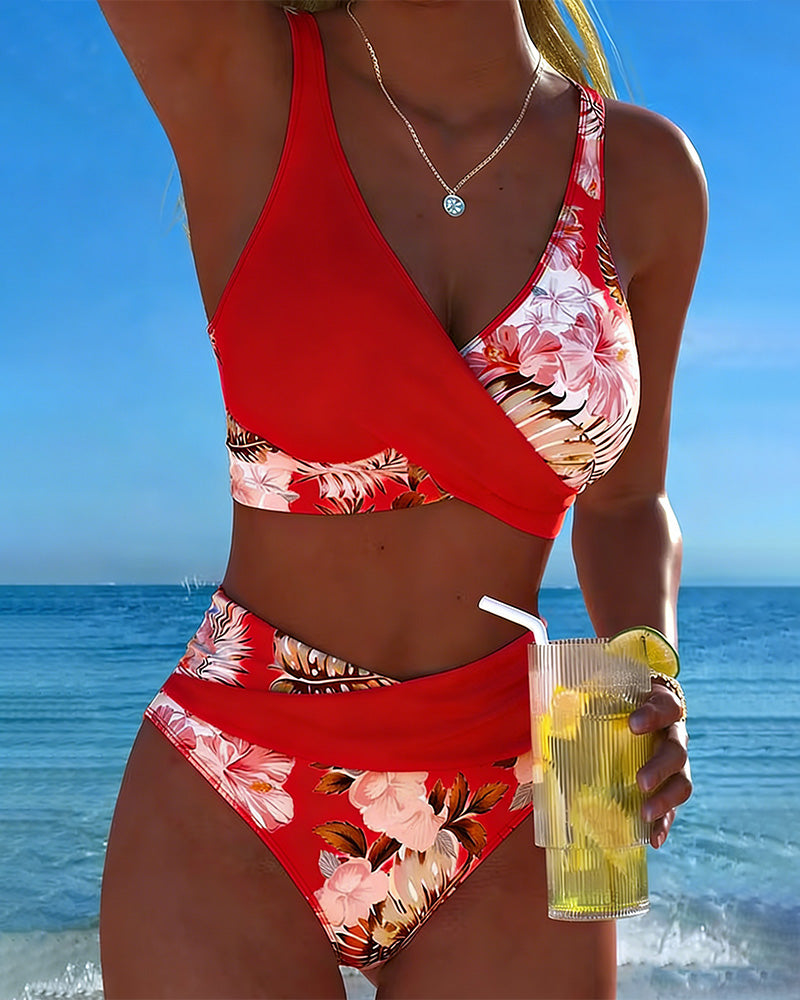 Solenne - Geblümtes Bikini-Set mit hohem Beinausschnitt