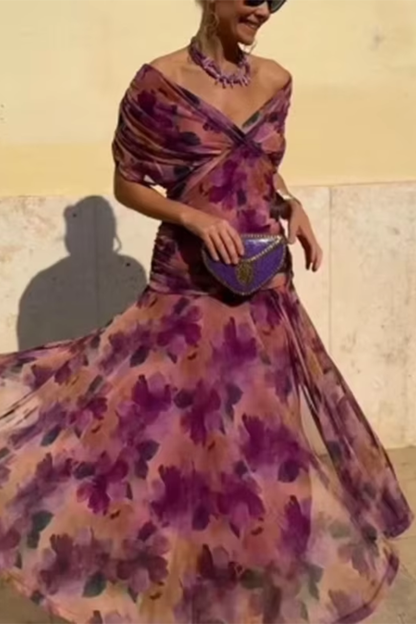Aveline - Tailliertes Maxikleid mit V-Ausschnitt