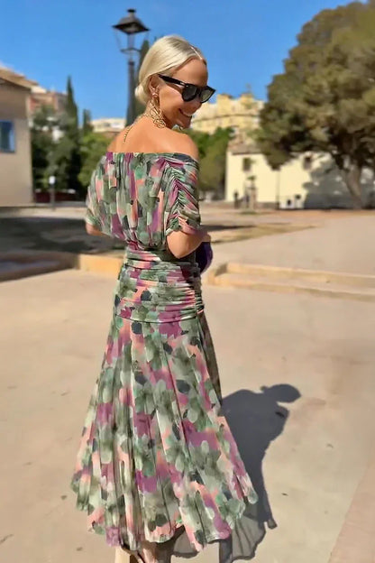 Aveline - Tailliertes Maxikleid mit V-Ausschnitt