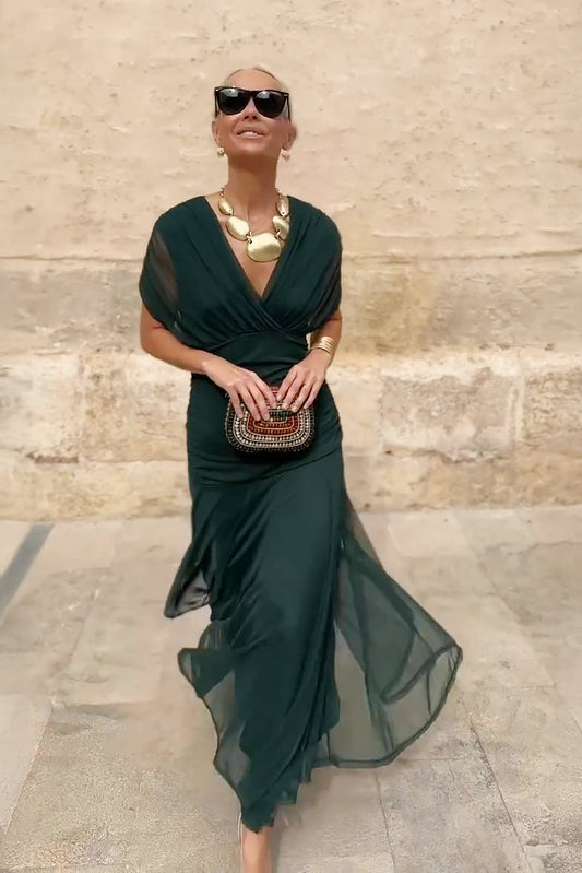 Aveline - Tailliertes Maxikleid mit V-Ausschnitt