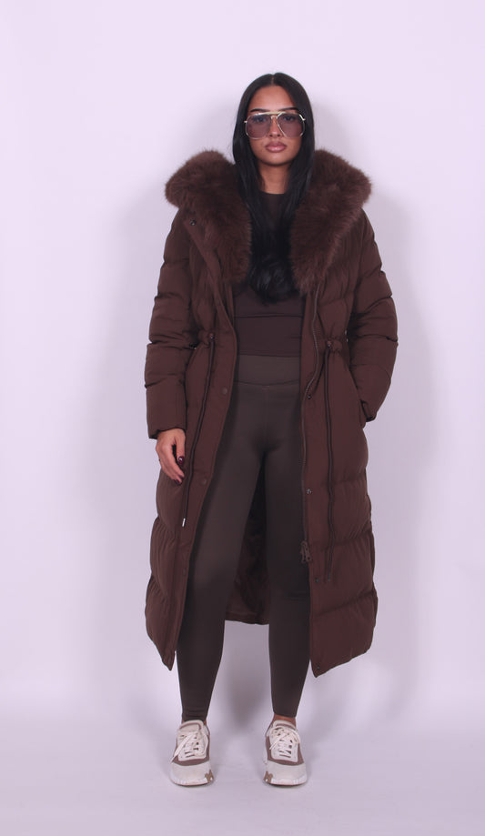 Aubrelle - Taillierter Longline-Mantel mit Kunstfellkapuze