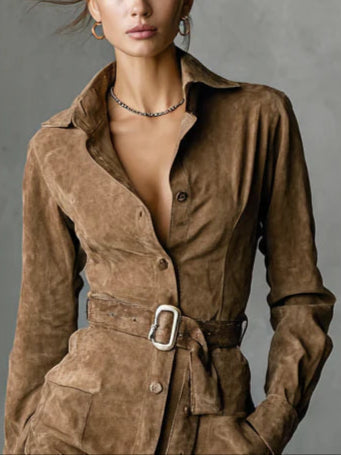 Candace - Tailliertes Wildleder-Midikleid