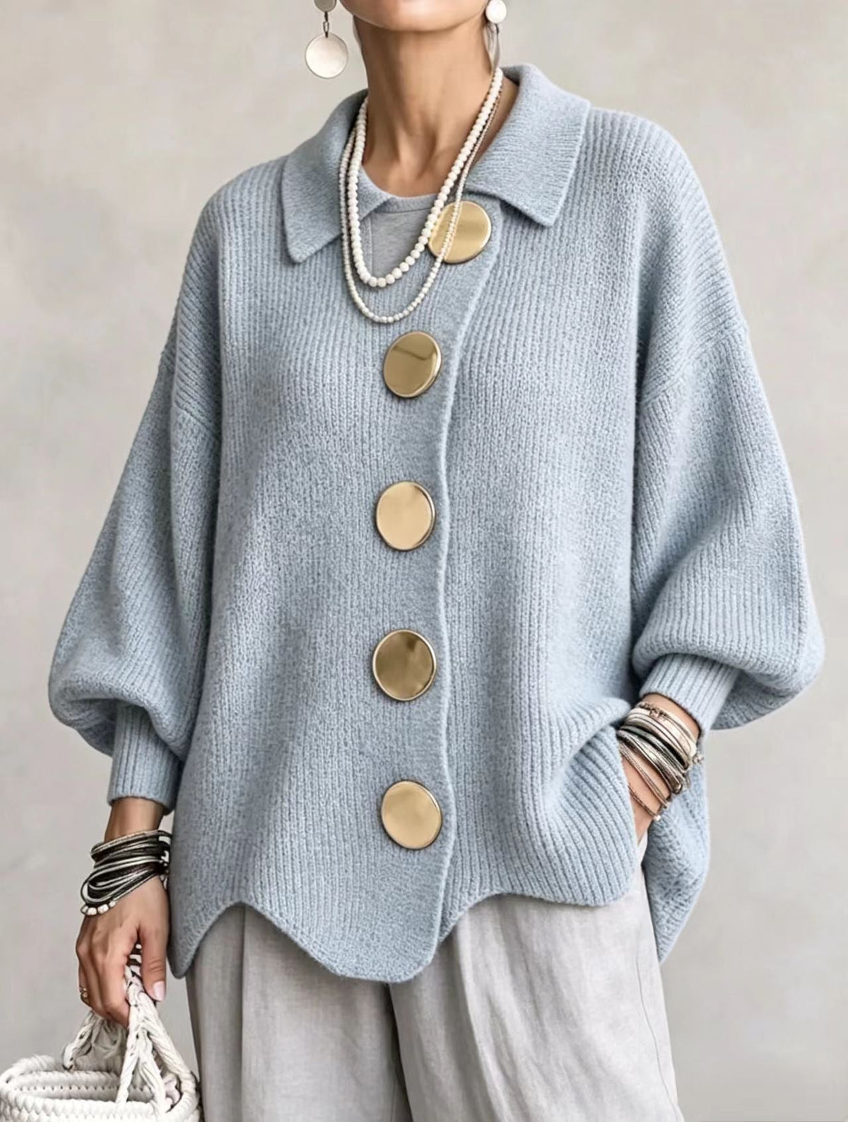 Mable - Oversize Grobstrick-Cardigan mit goldfarbenen Knöpfen