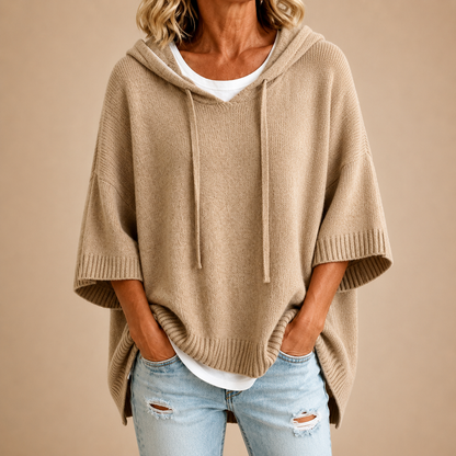 Ofelia - Kapuzen-Strickponcho mit 3/4-Ärmeln