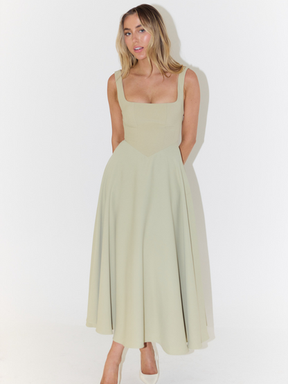Alta - Tailliertes Midi-Kleid mit Karree-Ausschnitt