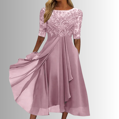 Vanessa - Kleid mit geschlossenen Rücken und Spitze