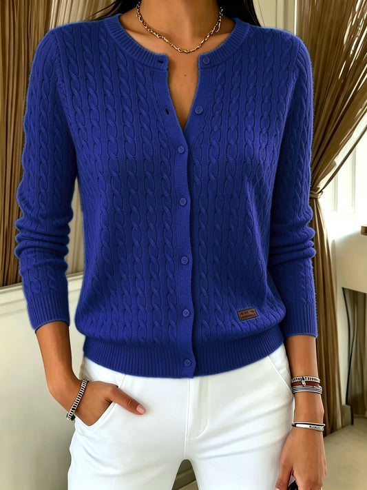 Tilde - Ein-Knopf Zopfstrick-Strickjacke