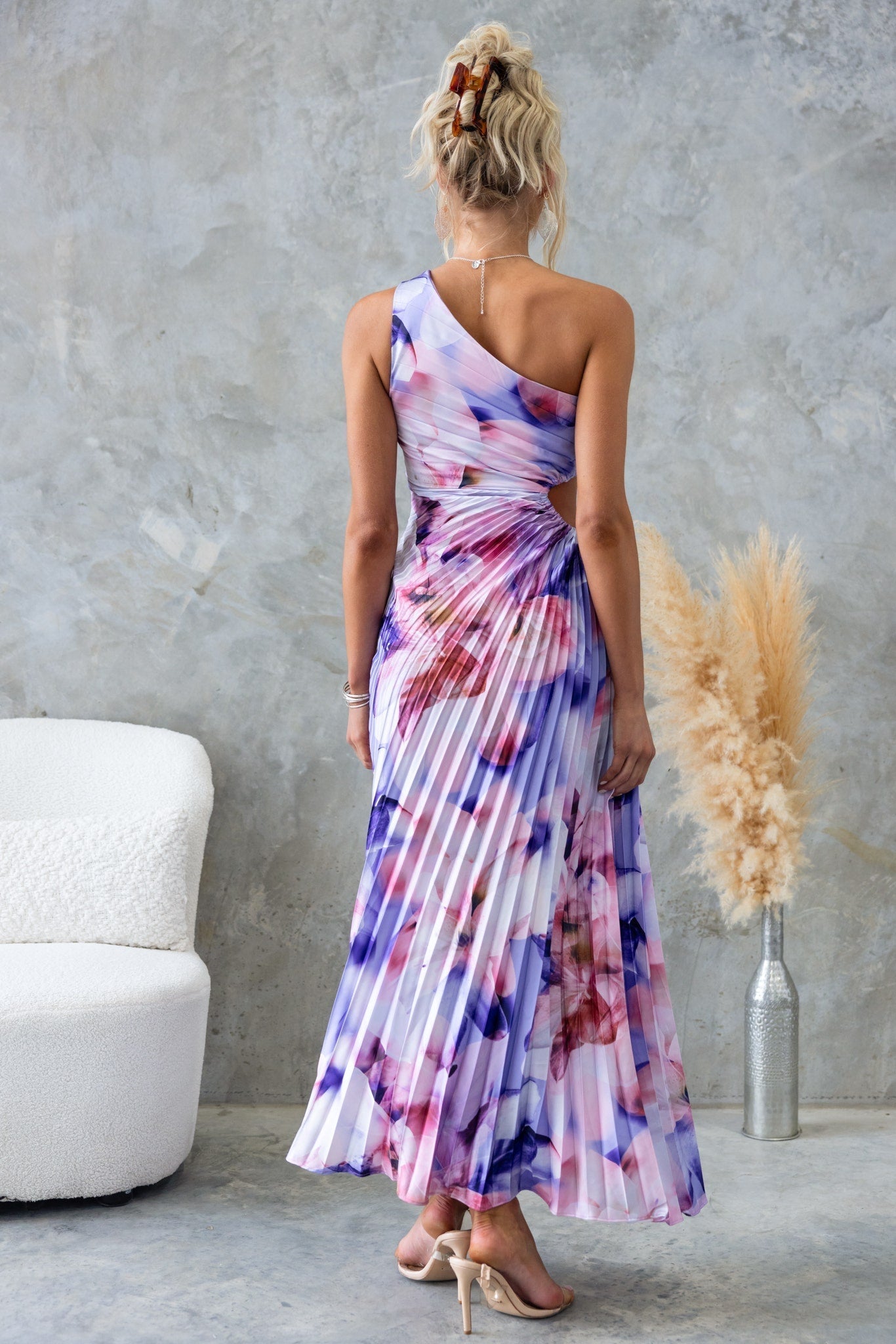 Lunara - Plissiertes One-Shoulder-Midikleid