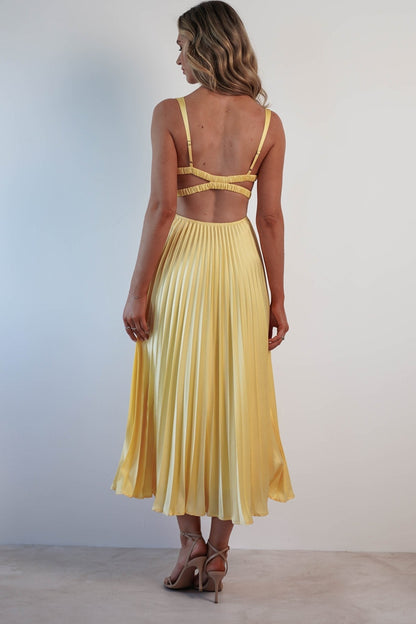 Veloria - Fließendes Plissee-Maxikleid