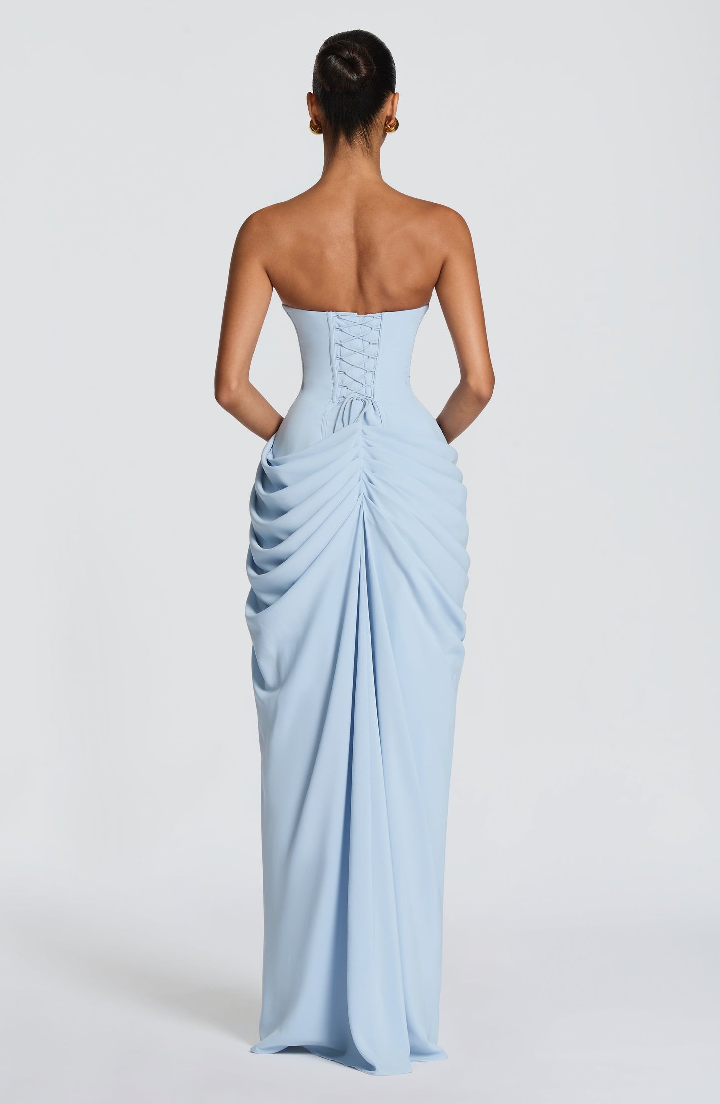 Lunara - Drapiertes Maxikleid mit hohem Schlitz