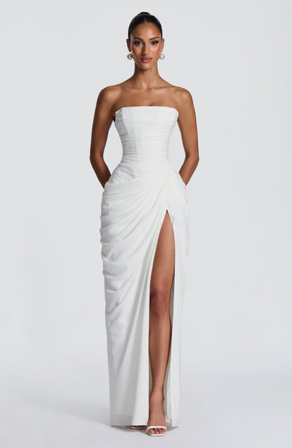 Lunara - Drapiertes Maxikleid mit hohem Schlitz