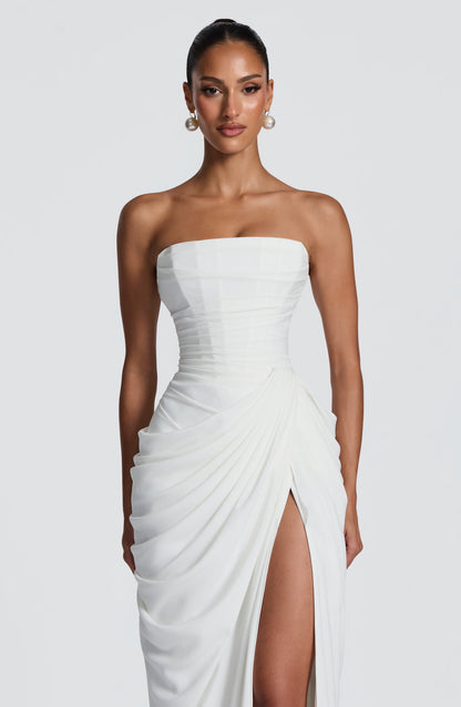 Lunara - Drapiertes Maxikleid mit hohem Schlitz