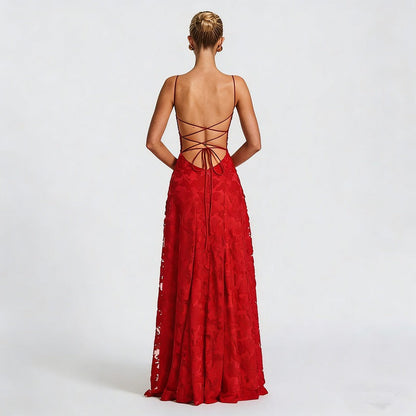 Lysandra - Figurbetontes Spitzen-Maxikleid
